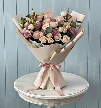 Букет цветов из:  Розы и Лизиантусы в Краасномайский