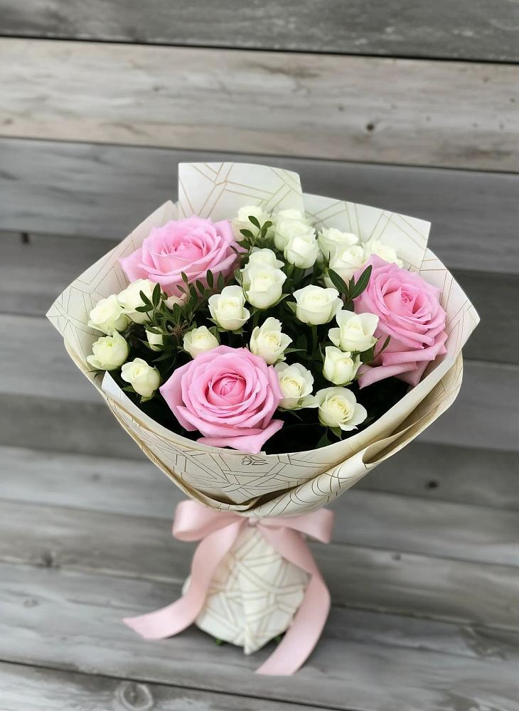 Букет цветов из: Розы в Краасномайский