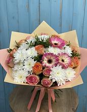 Букет цветов из:  Розы, Герберы и Хризантемы в Краасномайский