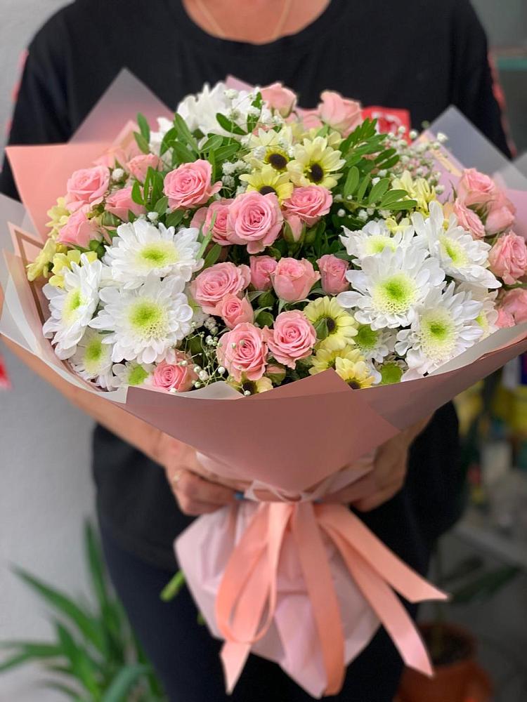 Букет цветов из: Розы и Хризантемы в Краасномайский