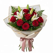 Букет цветов из:  Лилии и Розы в Краасномайский