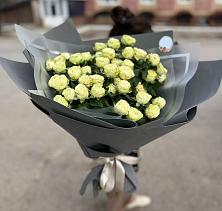 Букет Белые кустовые розы Солинеро в Краасномайский
