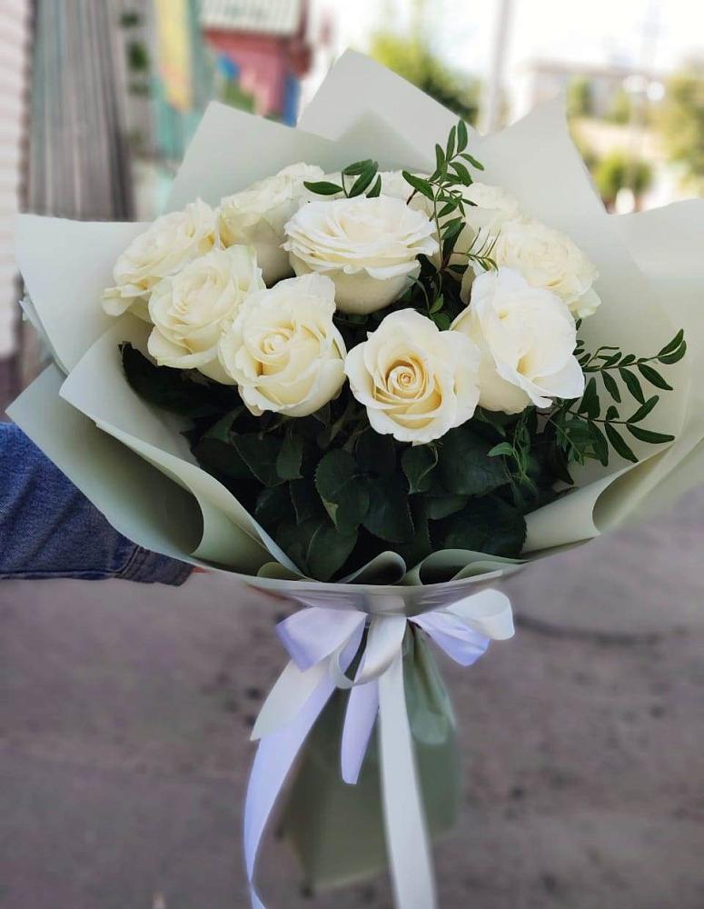 Букет Белые розы Проуд в Краасномайский