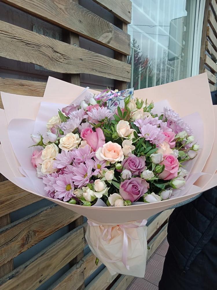 Букет цветов из: Розы и Хризантемы в Краасномайский