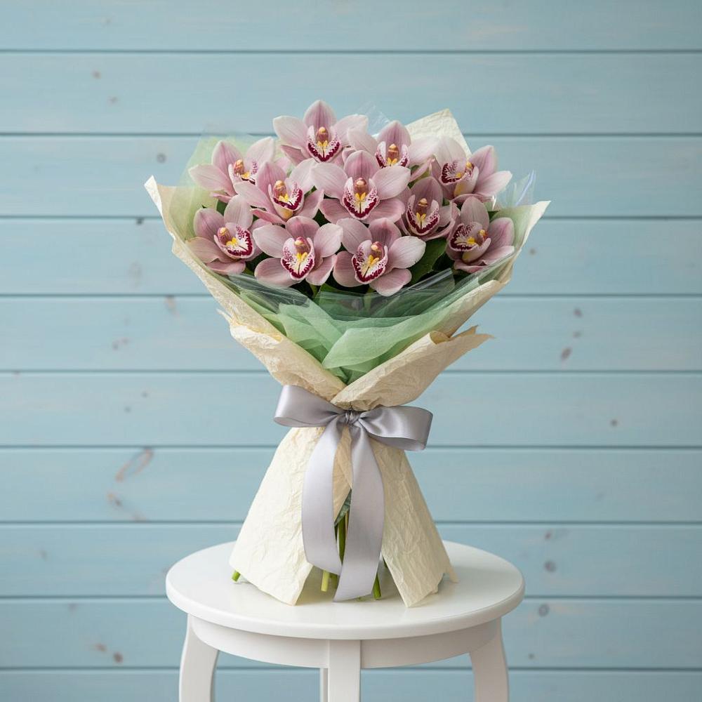 Букет цветов из: Орхидеи и Розы в Краасномайский