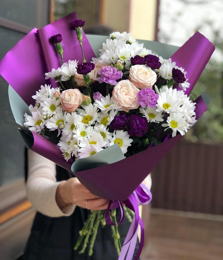 Букет цветов из: Хризантемы, Гвоздики и Розы в Краасномайский