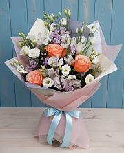 Букет цветов из:  Лизиантусы, Розы, Альстромерии и Гипсофила #REPLACE_PRED# Краасномайский