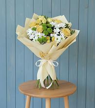 Букет цветов из:  Хризантемы и Розы в Краасномайский