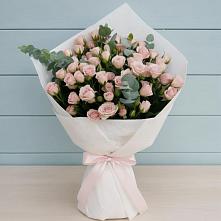 Букет цветов из:  Розы в Краасномайский