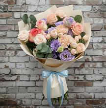 Букет цветов из:  Розы, Лизиантусы и Гвоздики в Краасномайский