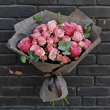 Букет цветов из:  Розы в Краасномайский